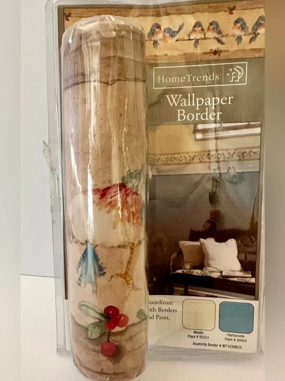 Vintage HomeTrends Blue and Beige Wallpaper Border with Bluebirds